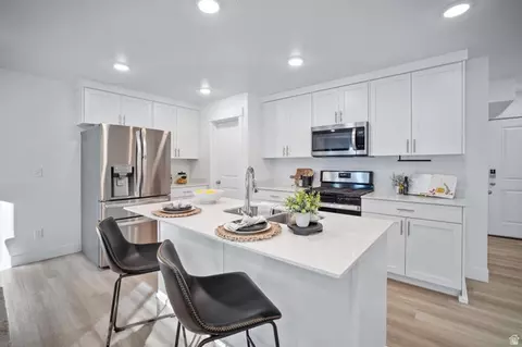 Kitchen - 1635 E Indigo Loop, Layton, UT 84040 photo 2 of 2