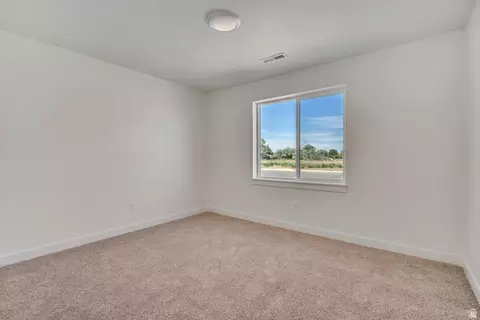 Bedroom - 1046 N Summit View Dr W, Harrisville, UT 84404 photo 3 of 4