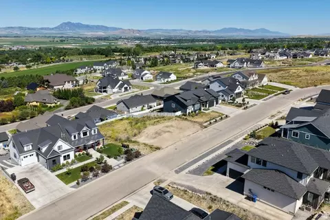 93 S 950 E #18, Hyde Park, UT 84318 photo 5