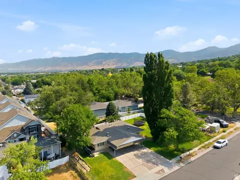 View/Area - 804 W 4050 S, Bountiful, UT 84010 photo 1 of 4
