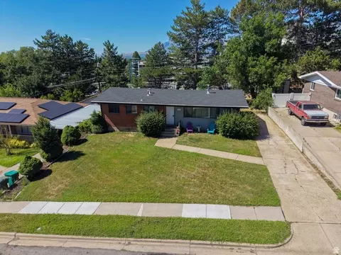 1070 40th St, Ogden, UT 84403 photo 4