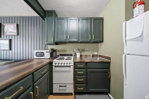651 S Snowflake Ln #109, Brian Head, UT 84719 photo 12