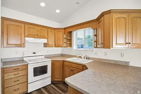 923 N 350 W, Logan, UT 84321 photo 4