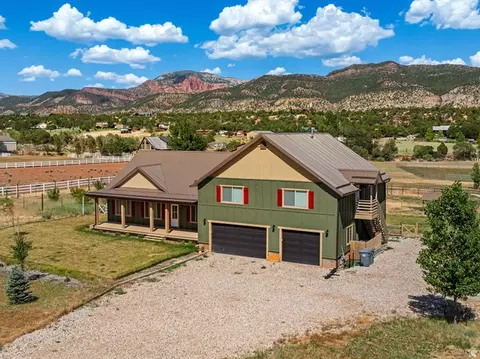 2025 S 2500 E, New Harmony, UT 84757 photo 4