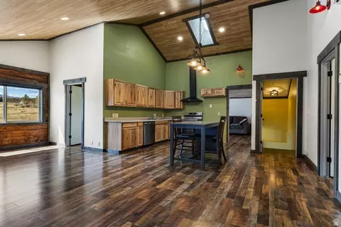 2025 S 2500 E, New Harmony, UT 84757 photo 37