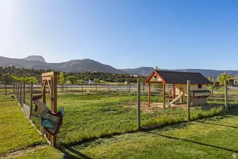 2025 S 2500 E, New Harmony, UT 84757 photo 25