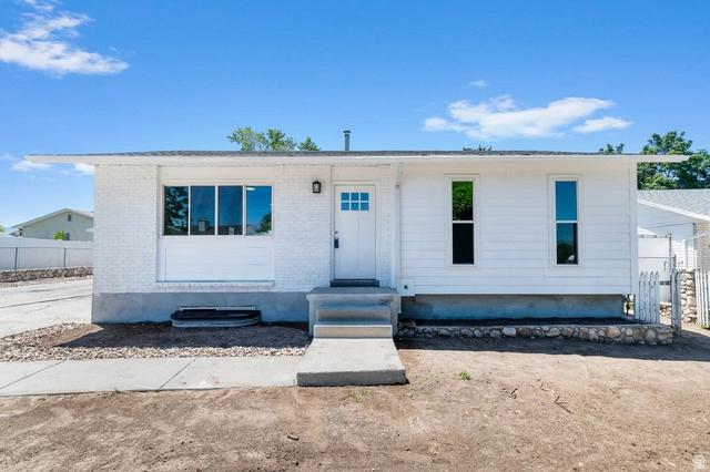 5722 S Gandalf Dr, Taylorsville, UT 84129