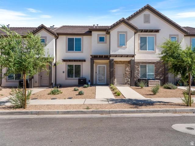 3361 Elkhorn Ln, Washington, UT 84780