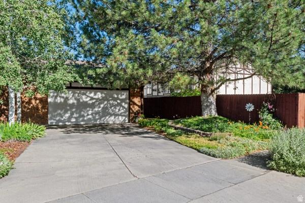 7002 S Derek Hollow Cv, Midvale, UT 84047