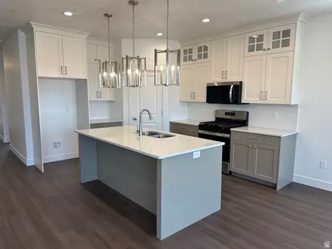 Kitchen - 143 N 1275 W #113, Layton, UT 84041 photo 1 of 2