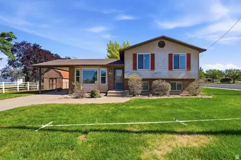 508 W 2700 S, Syracuse, UT 84075