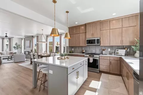 10988 S Lake Run Rd W #154, South Jordan, UT 84009