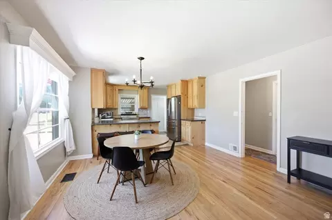 Dining - 5 W 1000 S, Bountiful, UT 84010 photo 1 of 2