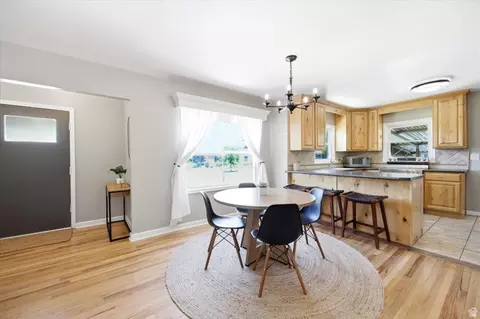 Dining - 5 W 1000 S, Bountiful, UT 84010 photo 2 of 2