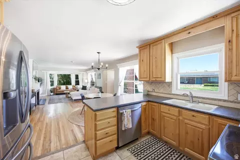 Kitchen - 5 W 1000 S, Bountiful, UT 84010 photo 1 of 3