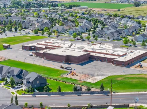 View/Area - 252 N Sunrise Ranch Dr, Mapleton, UT 84664 photo 7 of 8