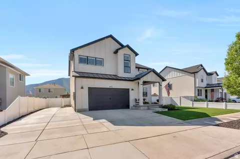 Exterior - 252 N Sunrise Ranch Dr, Mapleton, UT 84664 photo 3 of 11