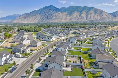 View/Area - 252 N Sunrise Ranch Dr, Mapleton, UT 84664 photo 3 of 8