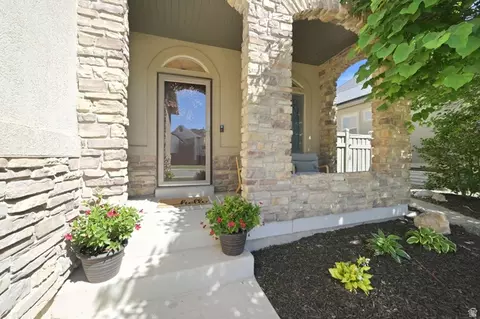 3817 E Pinehurst Dr, Eagle Mountain, UT 84005 photo 3