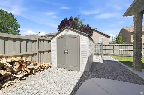 3817 E Pinehurst Dr, Eagle Mountain, UT 84005 photo 39