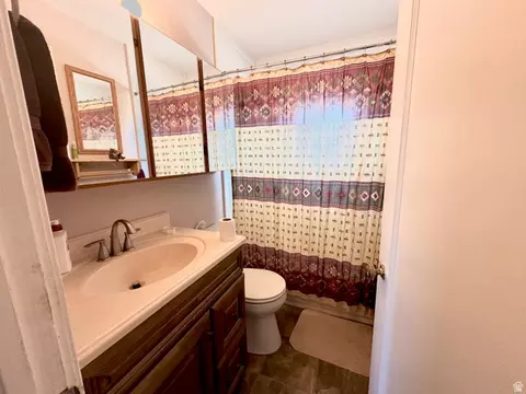 Bath - 6470 S 5500 E, Vernal, UT 84078 photo 1 of 2