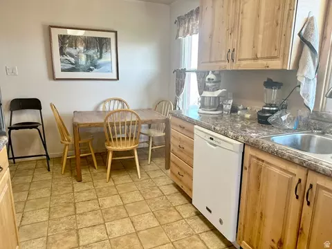 Kitchen - 6470 S 5500 E, Vernal, UT 84078 photo 1 of 2
