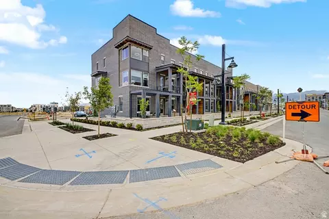 5319 W Center Field Dr S #115, South Jordan, UT 84009