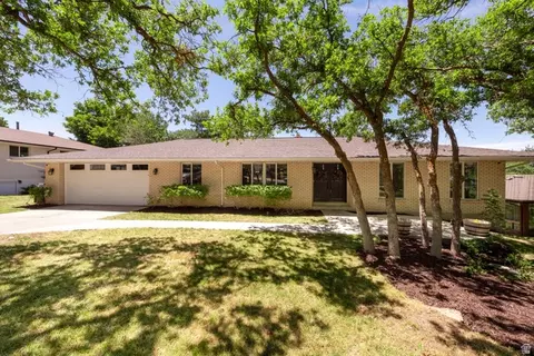 9676 Mount Jordan Rd S, Sandy, UT 84092