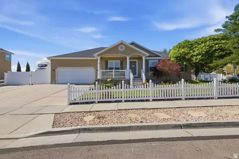 5467 W Mayflower St, West Jordan, UT 84081