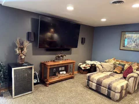 Living - 10975 E 17050 N, Mount Pleasant, UT 84647 photo 4 of 4