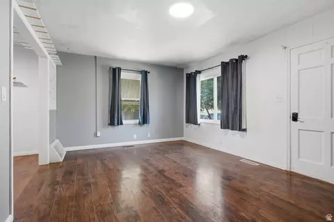 Living - 6131 S Cedar St, Murray, UT 84107 photo 2 of 2
