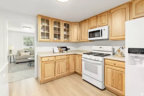 1055 N 200 E, Orem, UT 84057 photo 10