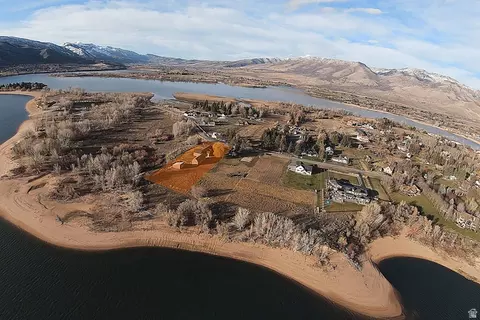 6611 E 100 S, Huntsville, UT 84317