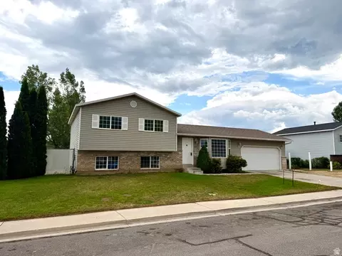 Exterior - 2731 E 1600 S, Spanish Fork, UT 84660 photo 2 of 8