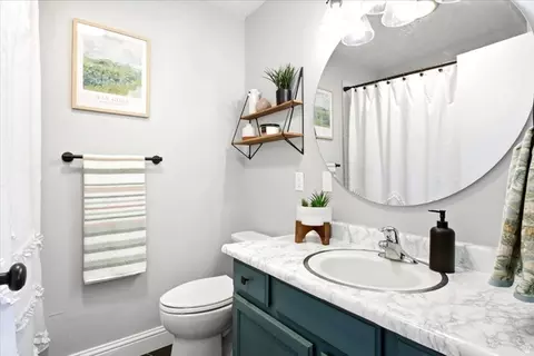 Bath - 992 S 200 E, Layton, UT 84041 photo 2 of 3