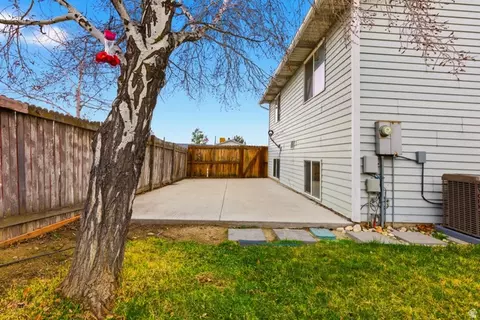 Exterior - 1206 E Moss Cir, Midvale, UT 84047 photo 4 of 7