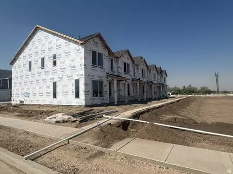 2258 W 1400 N #175, Farr West, UT 84404