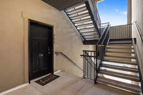 4835 S Alder Dr #D202, Mapleton, UT 84664 photo 3