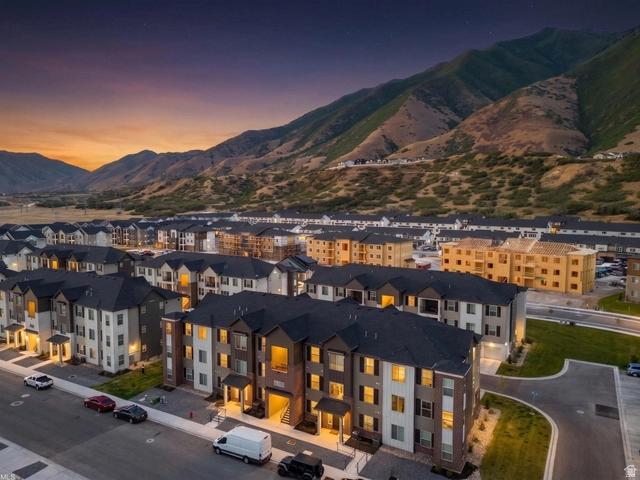 4835 S Alder Dr #D202, Mapleton, UT 84664