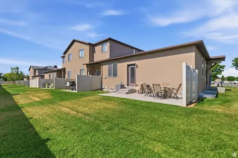 Exterior - 748 S 150 E, Smithfield, UT 84335 photo 3 of 4