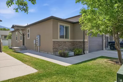 Exterior - 748 S 150 E, Smithfield, UT 84335 photo 2 of 4