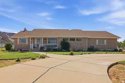 5660 N 1400 W, Saint George, UT 84770