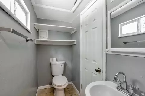 Bath - 612 Darling St, Ogden, UT 84403 photo 1 of 2