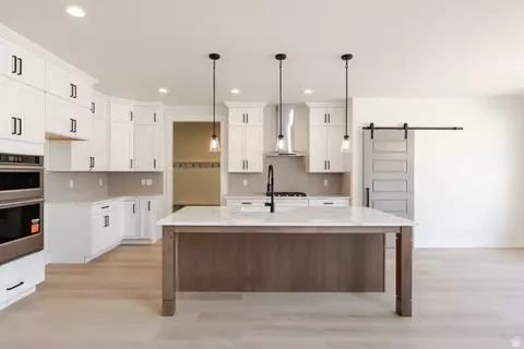 Kitchen - 63 E Wild Rose Dr #905, Mapleton, UT 84664 photo 2 of 7