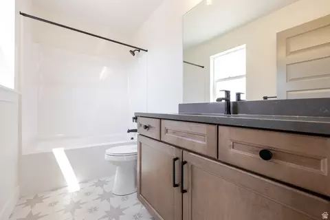 Bath - 63 E Wild Rose Dr #905, Mapleton, UT 84664 photo 4 of 5