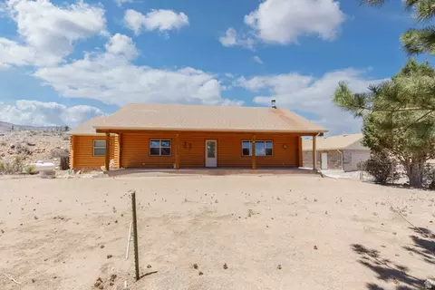 2800 W Bullion Rd, Marysvale, UT 84750
