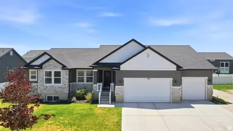 100 E Gilbert Peak Way, Eagle Mountain, UT 84005 photo 1