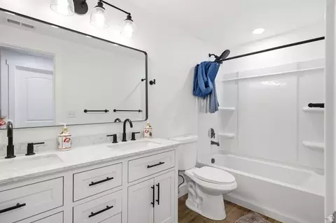 100 E Gilbert Peak Way, Eagle Mountain, UT 84005 photo 24