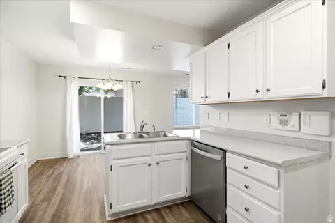 Kitchen - 449 W 200 N #3, Bountiful, UT 84010 photo 3 of 3