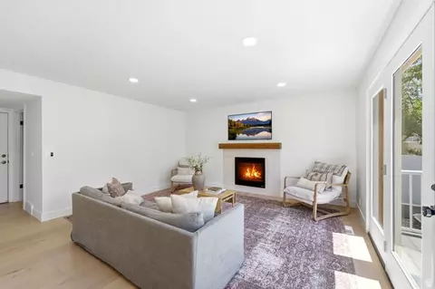 Living - 2154 E New Horizon Dr, Sandy, UT 84093 photo 4 of 5